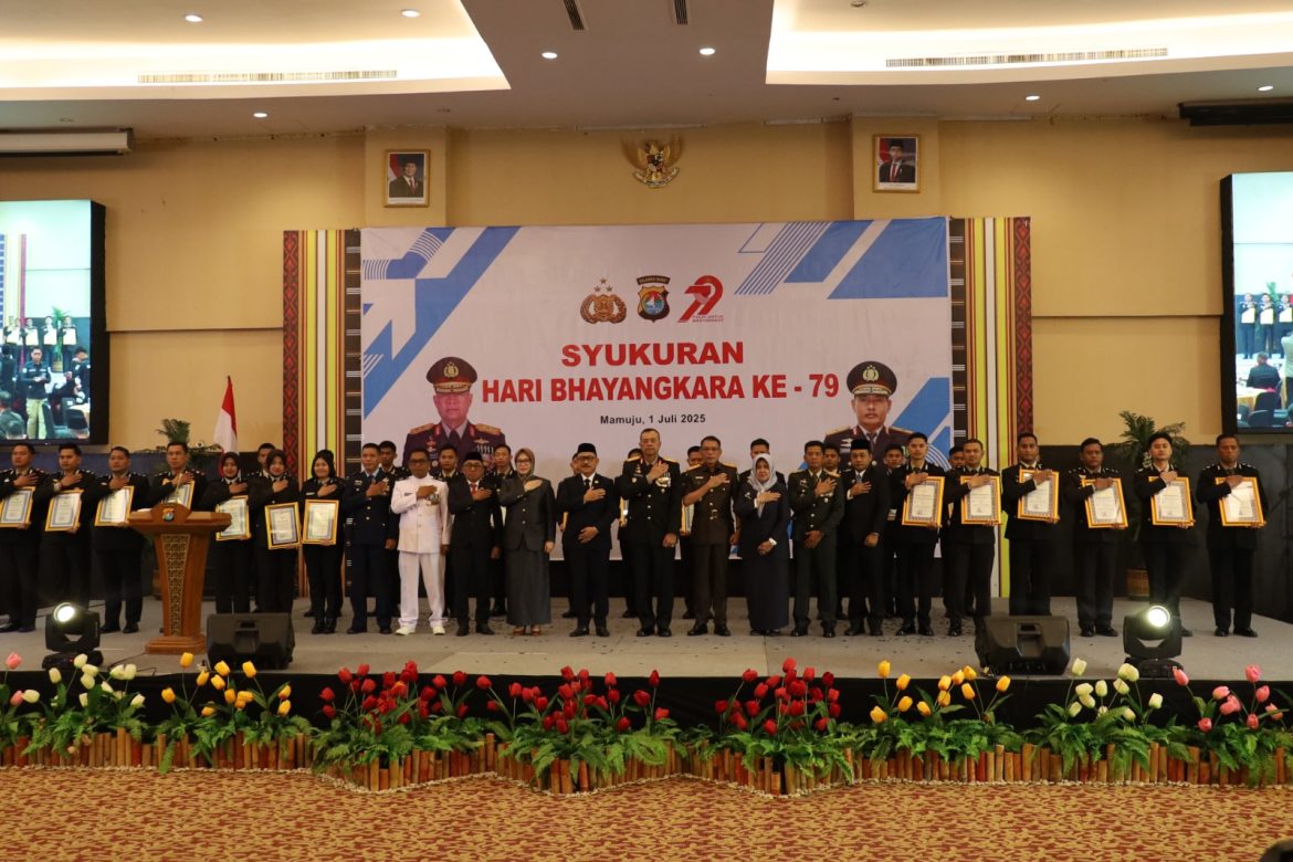 Meriah! Syukuran HUT Bhayangkara Polda Sulbar Penuh Warna