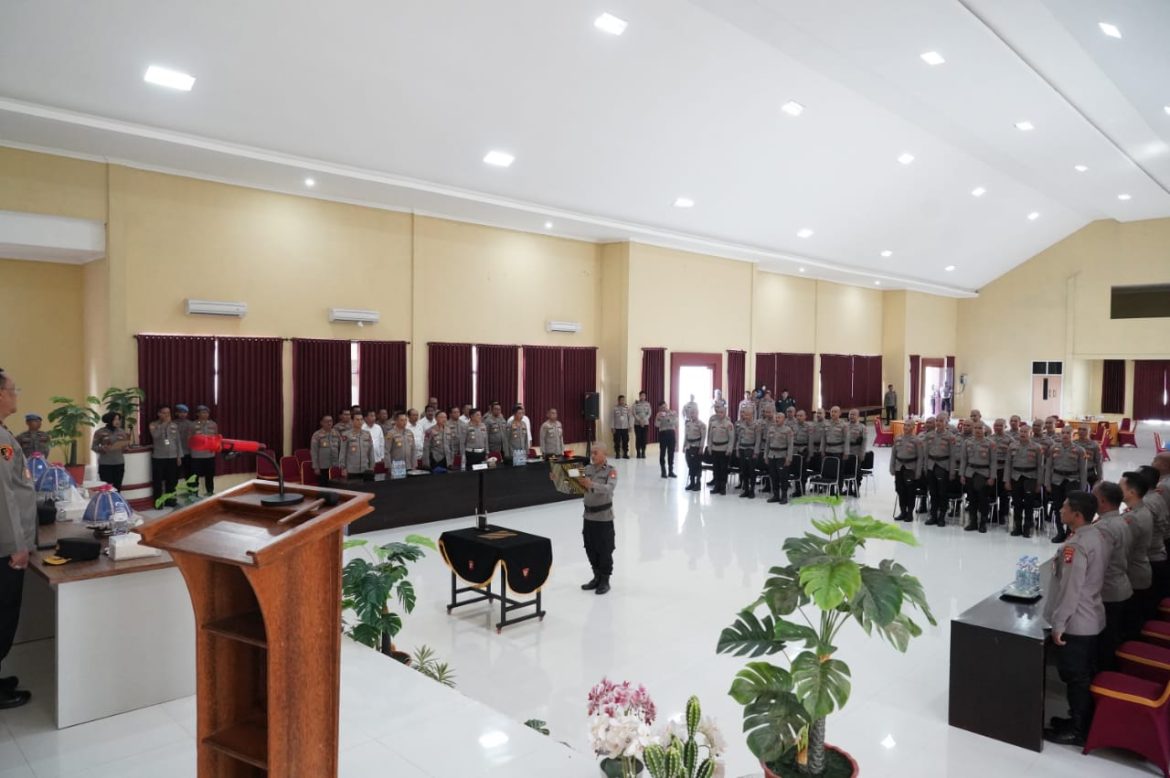 Irjen Pol. Adang Ginanjar Buka Program Pemulihan Profesi di SPN Meketta