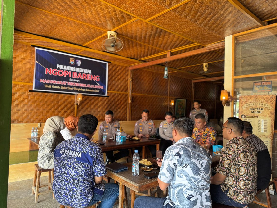 Sinergi Ditlantas Polda Sulbar dan Dealer Kendaraan: Ngobrol Santai untuk Solusi Nyata