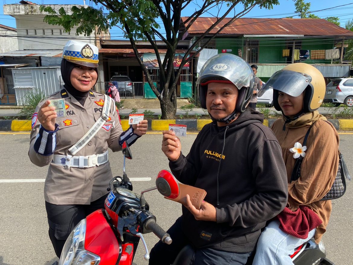 Ditlantas Sulbar Edukasi Pengendara di Operasi Zebra