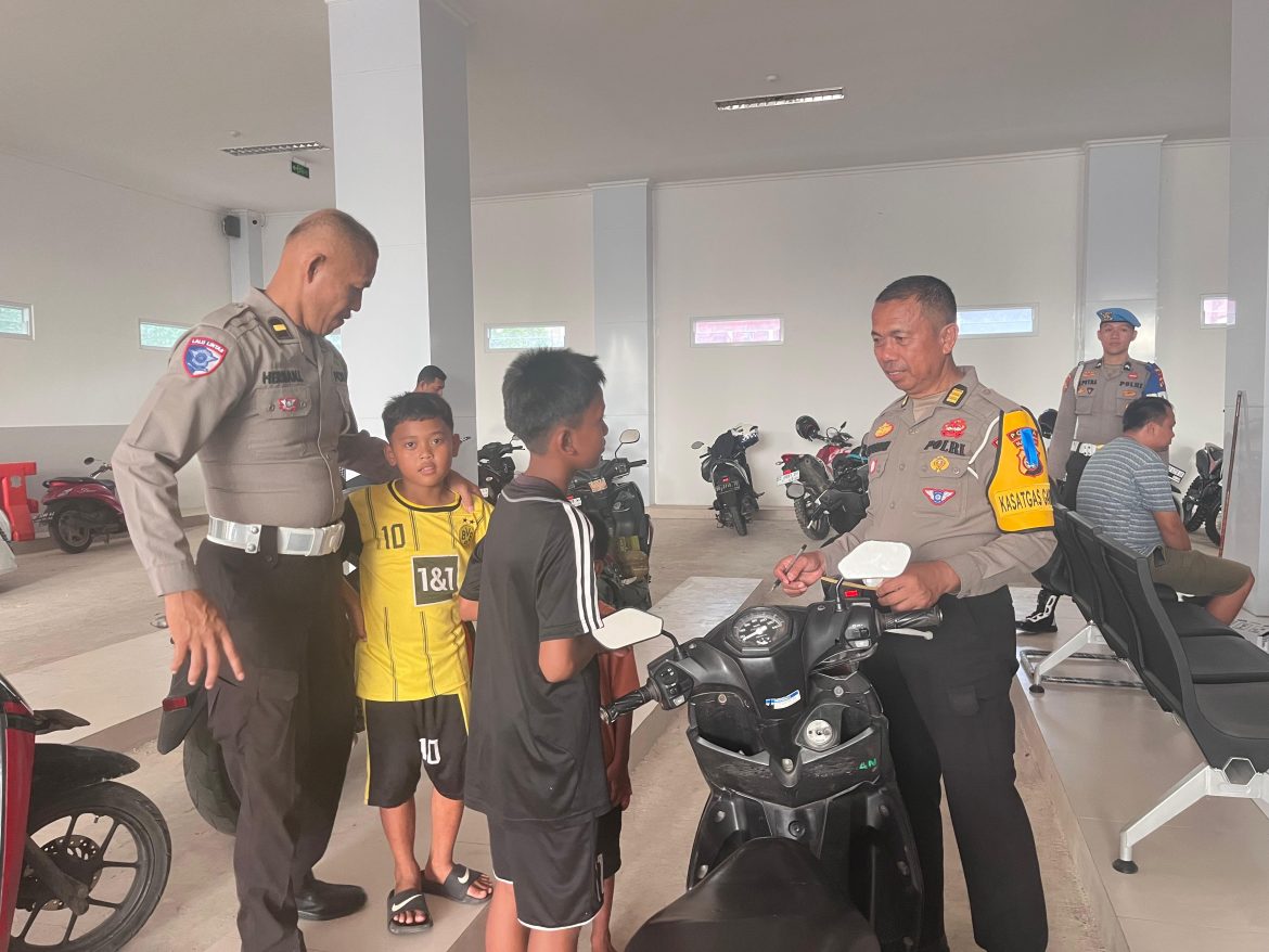 Jalan Ahmad Kirang di Sasar, Operasi Patuh Periksa Kelengkapan Kendaraan