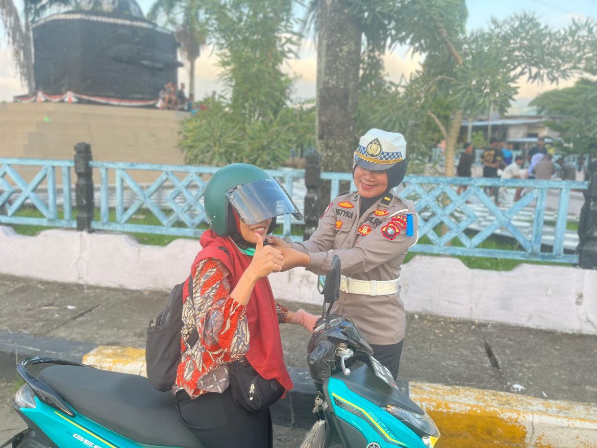 Polda Sulbar Edukasi dan Tindak Pelanggar Lalin