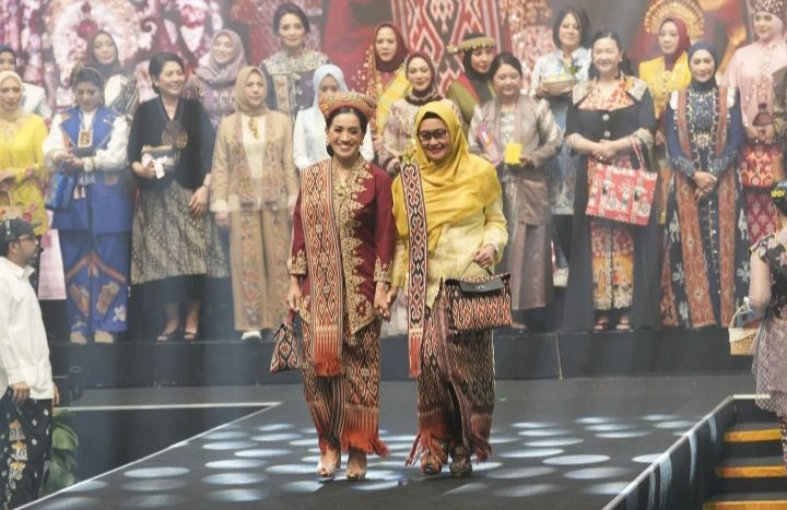 Kekuatan Tenun Lokal di Panggung Nasional