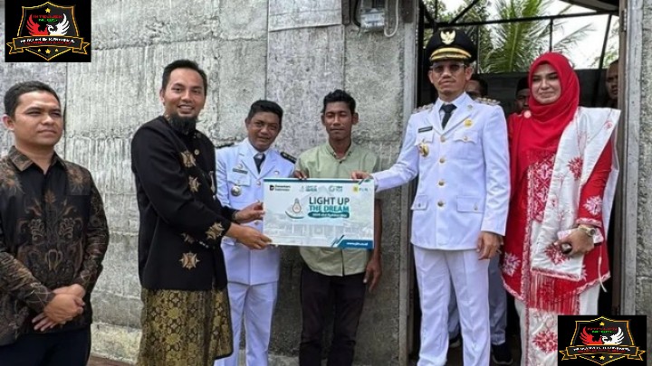 Kemerdekaan yang Terasa: Warga Aceh Barat Dapat Listrik dan Rumah Layak.