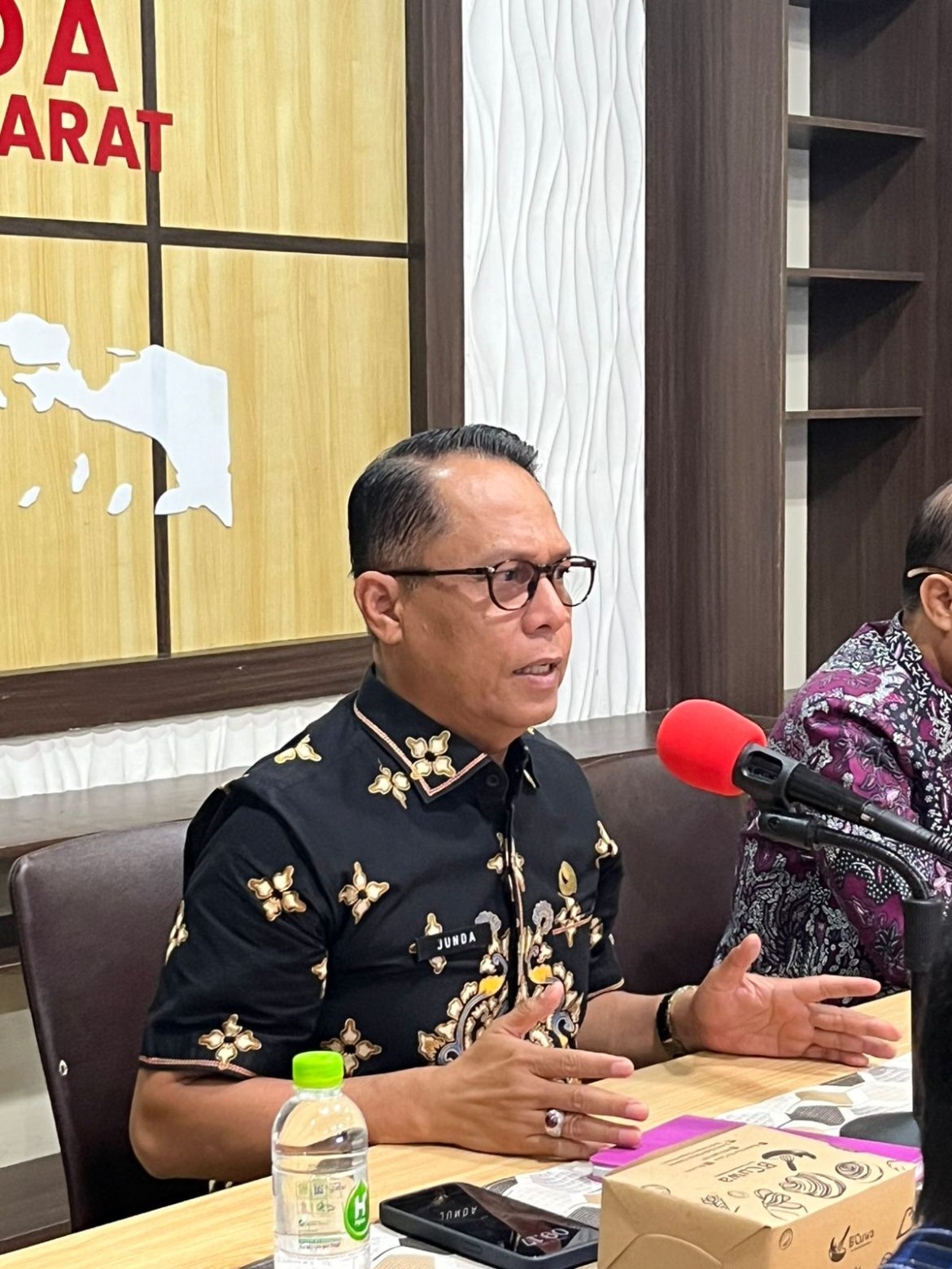 Pemprov Sulbar Terima SK Mendagri Evaluasi RPJMD 2025–2029, Bapperida Gelar Rapat Finalisasi