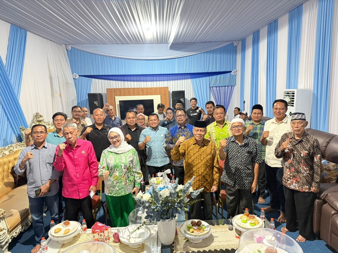Ketua DPRD Fasilitasi Rapat Pembentukan Forum DOB Kota Mamuju