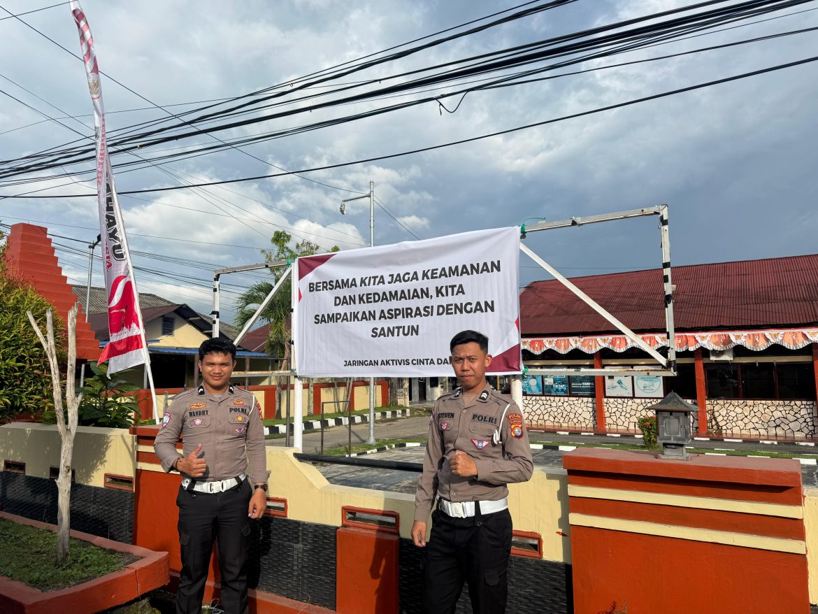 Ditlantas Polda Sulbar Gencarkan Kampanye Anti Anarkisme Lewat Spanduk di Titik Strategis