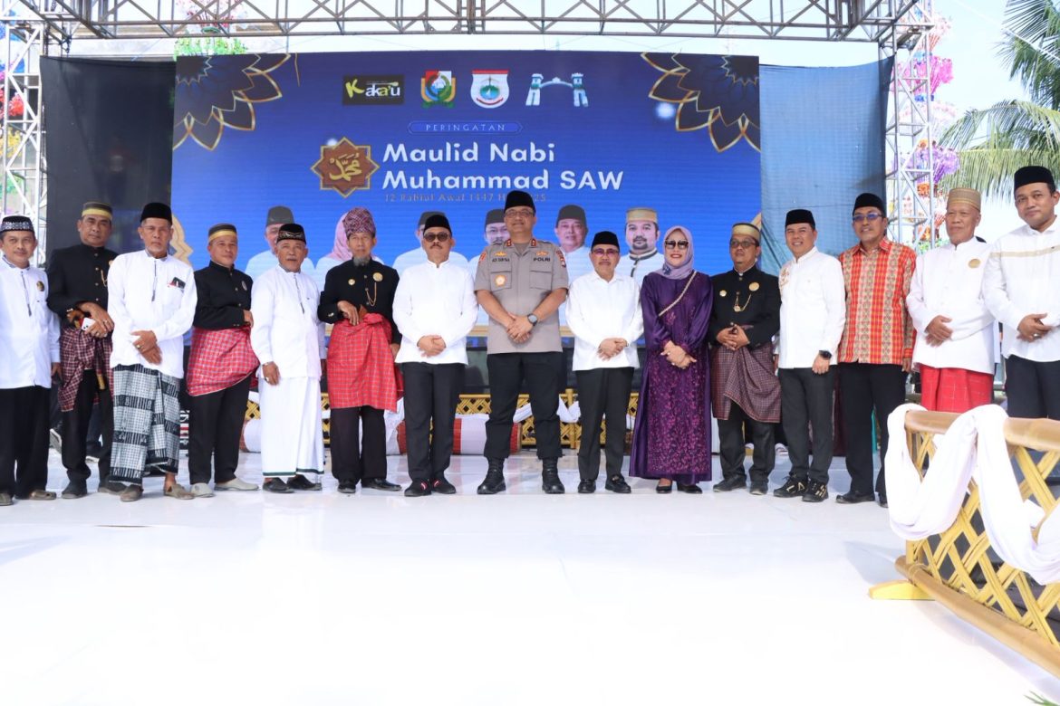 Kapolda Sulbar Hadiri Peringatan Maulid Nabi Muhammad SAW di Majene, Momentum Pererat Silaturahmi