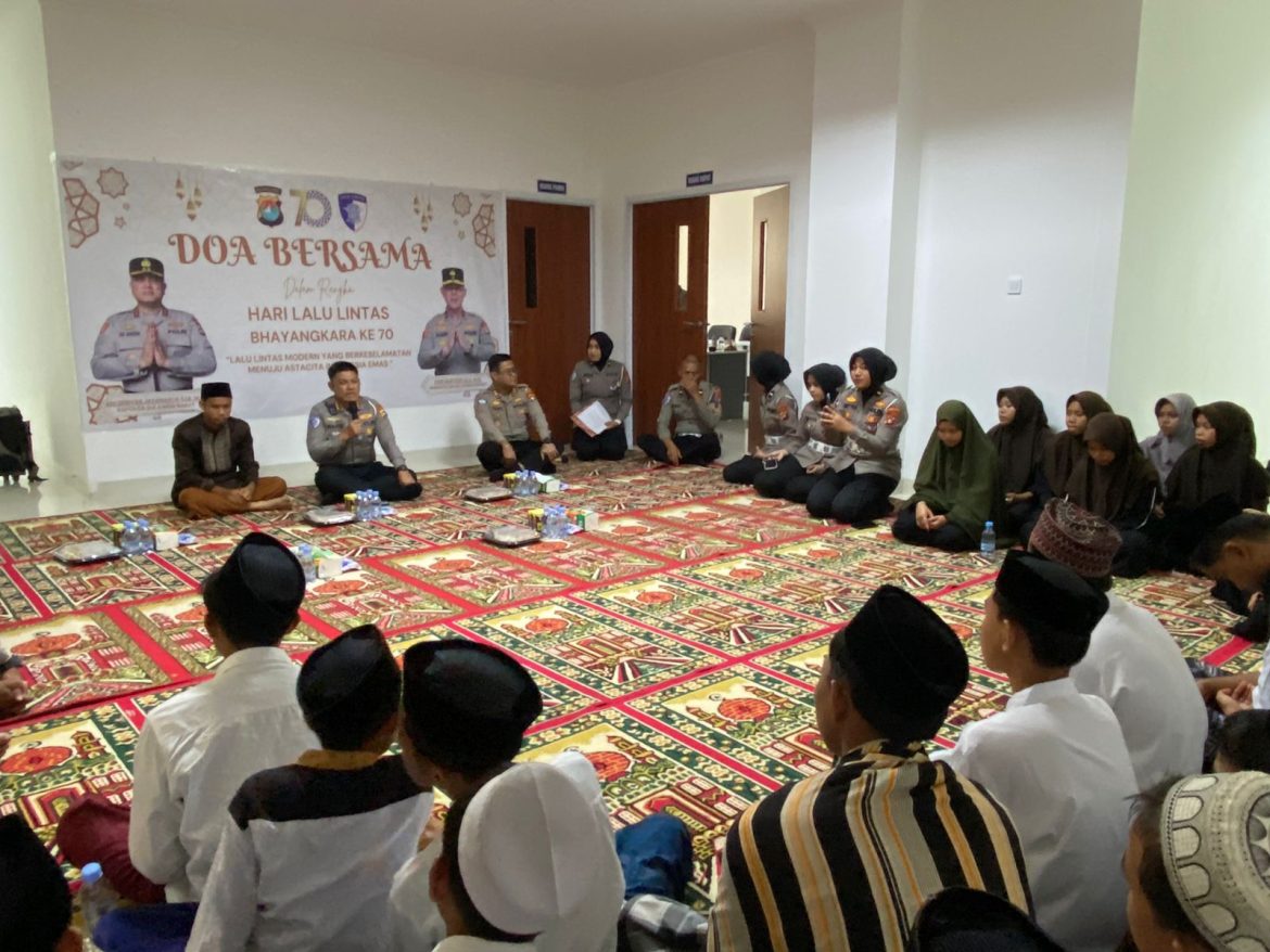 Doa Anak Yatim Iringi HUT Lalu Lintas ke-70 Polda Sulbar: Kamseltibcarlantas Jadi Harapan Bersama