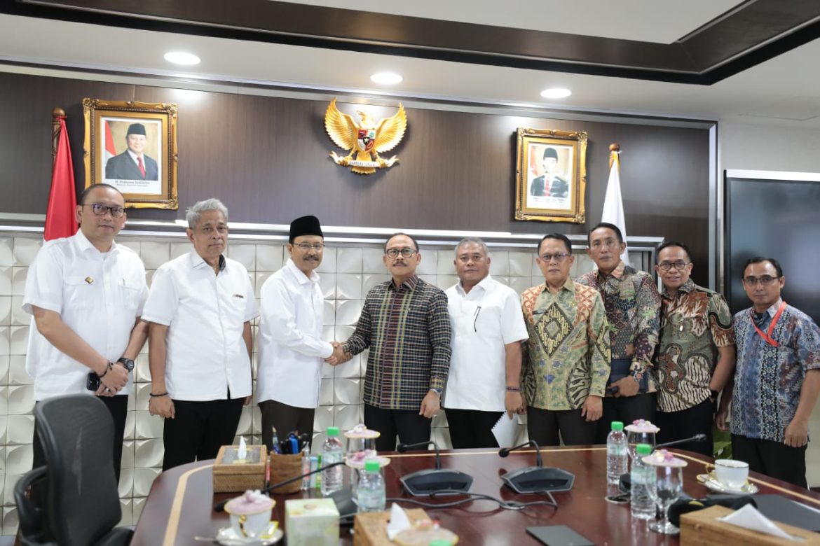 Dukung Program Prabowo, Gubernur Suhardi Duka Apresiasi Alokasi APBN 2025 yang Signifikan untuk Sulbar