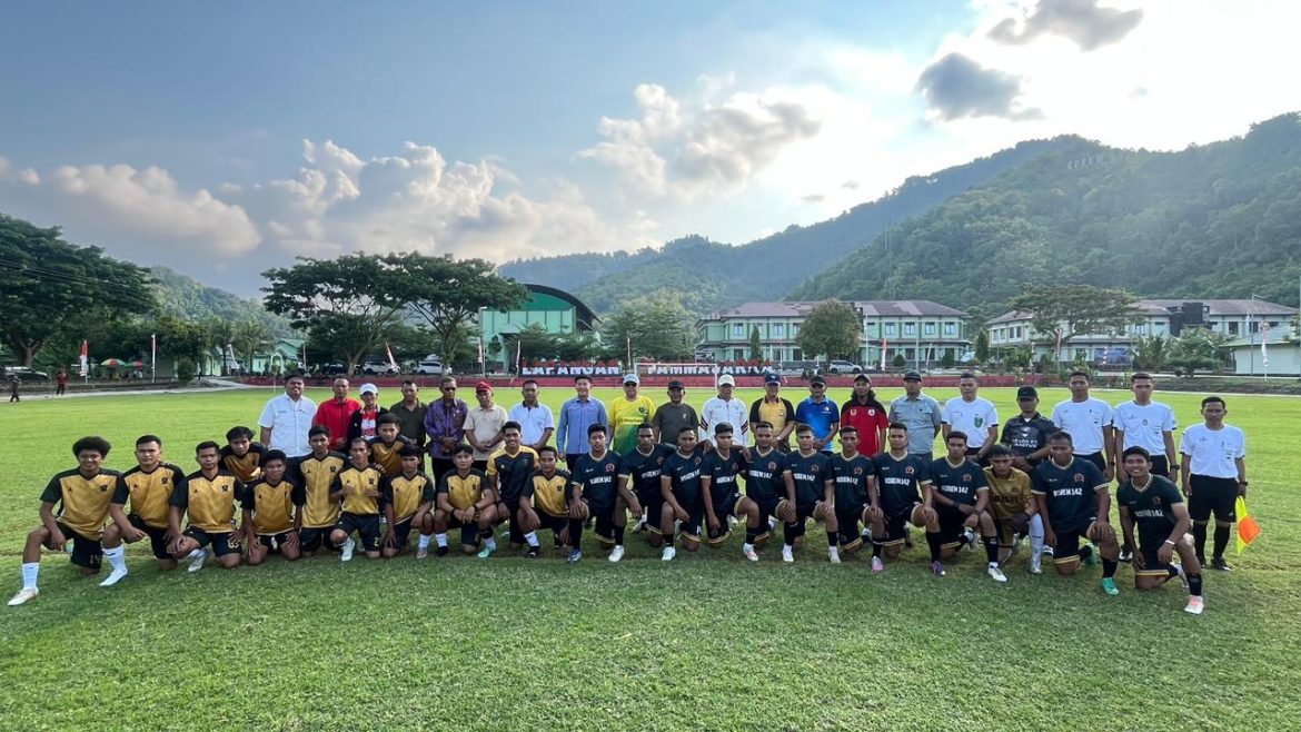 Semangat Sportivitas Pembukaan Turnamen Danrem CUP I: Wakapolda Sulbar Dukung Peningkatan Kualitas Sepak Bola Daerah