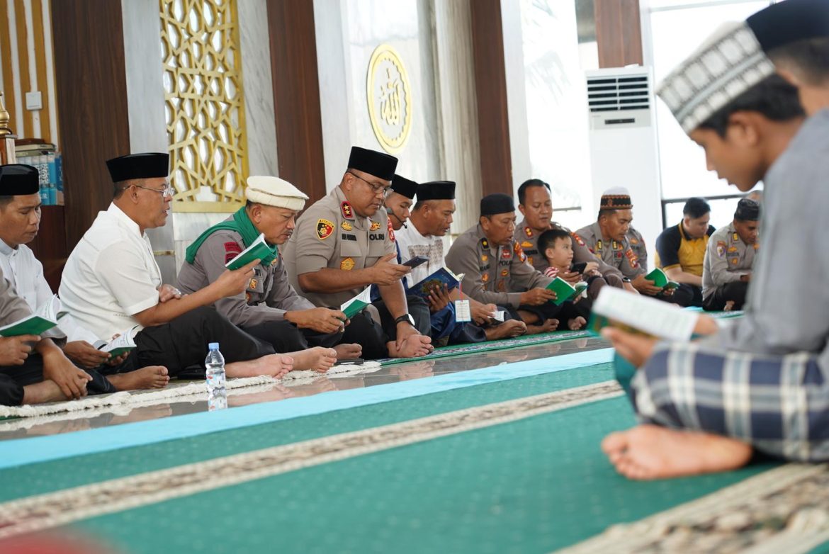 Irjen Pol Adi Deriyan Jayamarta: Jumat Berkah Jadi Wadah Mempererat Silaturahmi dan Soliditas Personel