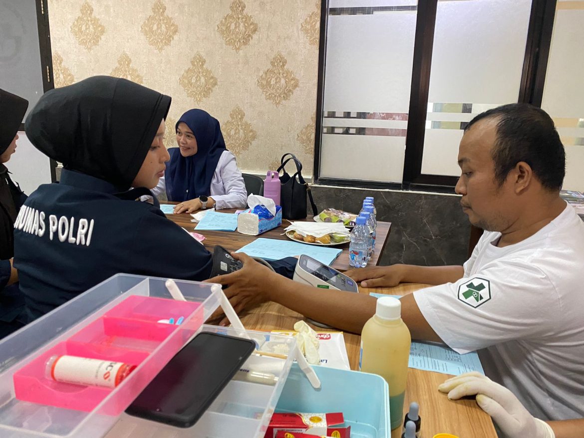 Setetes Darah untuk Kemanusiaan, Humas Polda Sulbar Wujudkan Polisi Humanis