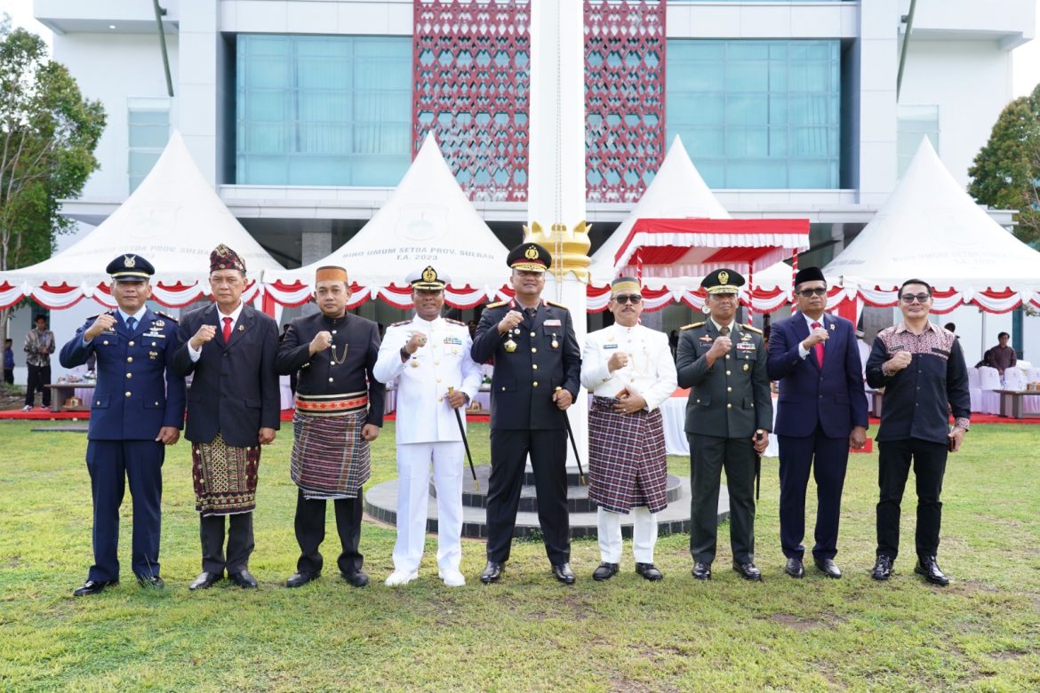 Kapolda Sulbar Irjen Adi Deriyan Jayamarta Hadiri Upacara Sumpah Pemuda ke-97: Teguhkan Semangat Persatuan