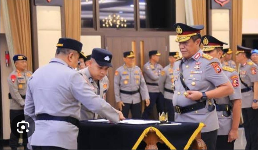 Irjen Pol Djuhandhani Rahardjo Resmi Jabat Kapolda Sulsel, Gantikan Irjen Pol Rusdi Hartono