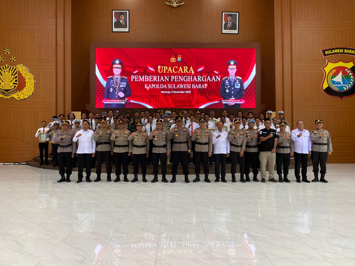 Sinergi TNI-POLRI dan Prestasi Internasional Warnai Pemberian Penghargaan Polda Sulbar