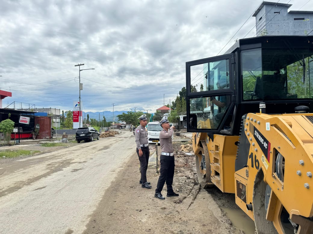 Polda Sulbar Terjunkan Tim Kamsel Tinjau Proyek Jalan Abdul Malik Pattana Endeng