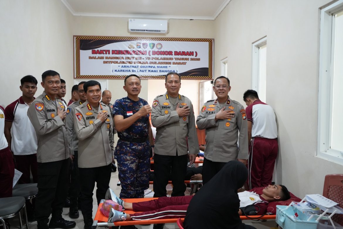 Peringati Hari Jadi ke-75 Polairud Polda Sulbar Gelar Donor Darah di RS Bhayangkara Mamuju