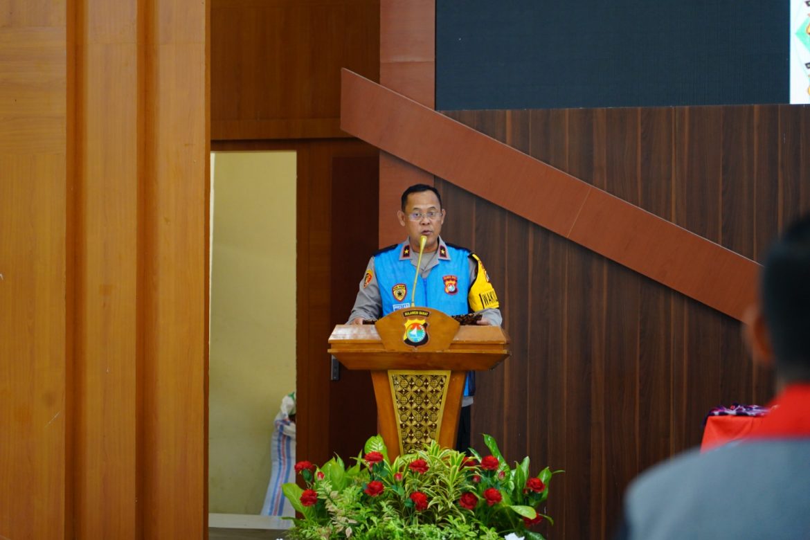 Polda Sulbar Ingatkan Panitia: “Jangan Khianati Institusi dengan Siap!”