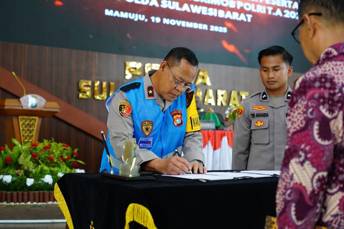 Wakapolda Sulbar Pimpin Sumpah dan Fakta Integritas Demi SDM Polri Unggul
