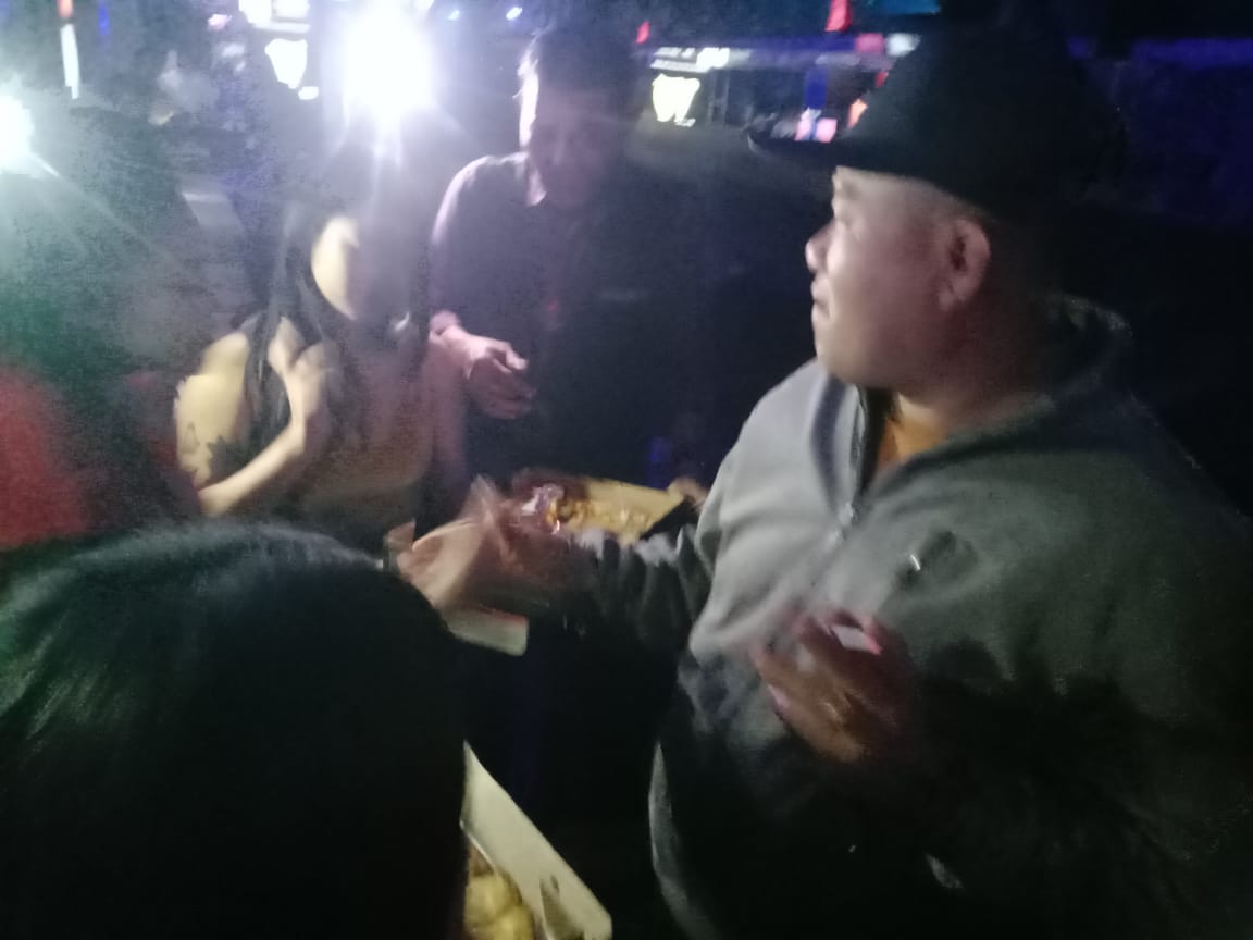 Kiwal Garuda Hitam PAC Biringkanaya Ucapkan Selamat Ulang Tahun kepada H. Mahdun, Owner WINK Club Makassar