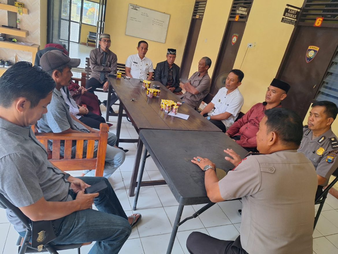 Kapolsek Maniangpajo Bersama Forkopimca Fasilitasi Mediasi Kasus Kematian Sapi, Kedepankan Restorative Justice