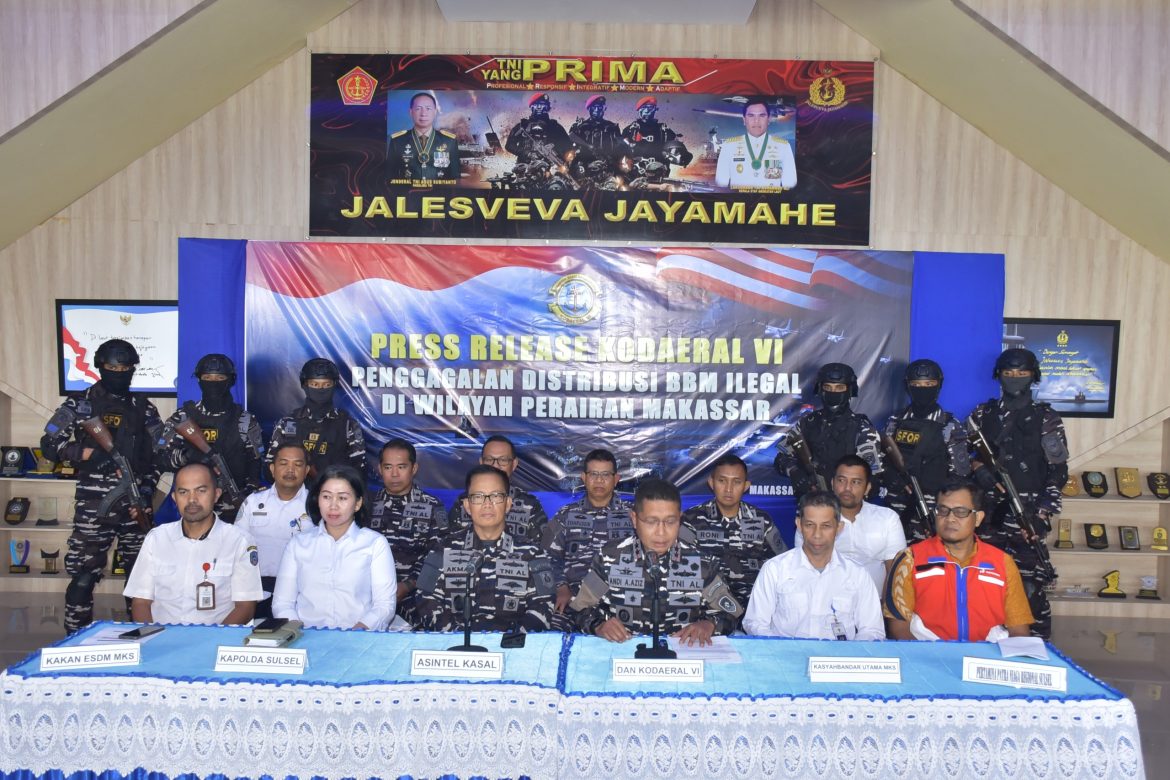 Kodaeral VI Gelar Konferensi Pers Terkait Upaya Penggagalan Pendistribusian BBM Jenis Solar Ilegal Jaringan Sindikat BBM di Wilayah Makassar