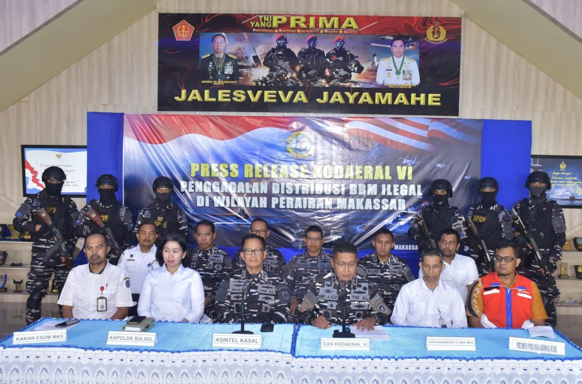 Kodaeral VI Gelar Konferensi Pers Terkait Upaya Penggagalan Pendistribusian BBM Jenis Solar Ilegal Jaringan Sindikat BBM di Wilayah Makassar