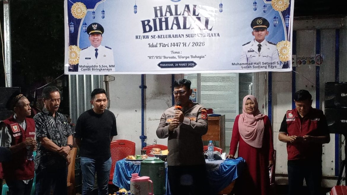 Kapolsek Biringkanaya Menghadiri Halal Bihalal RT/RW Se Kelurahan Sudiang Raya Sekaligus Pamitan Kemasyarakat 