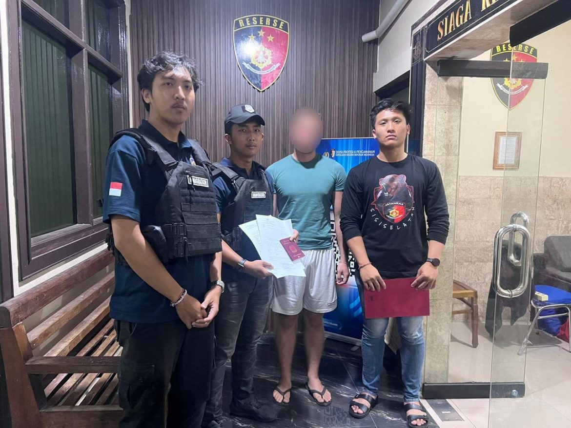 VIRAL! Turis Italia Melawan Polisi Saat Ditilang di Bali, Kini Terancam Dideportasi dan Masuk Daftar Hitam