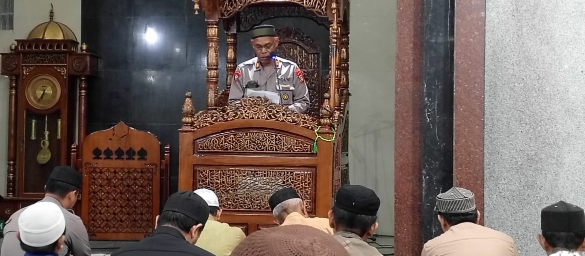 Lewat Safari Subuh, Wakapolsek Biringkanaya Akp juanda,SH Ajak Warga Jaga Keamanan Bersama