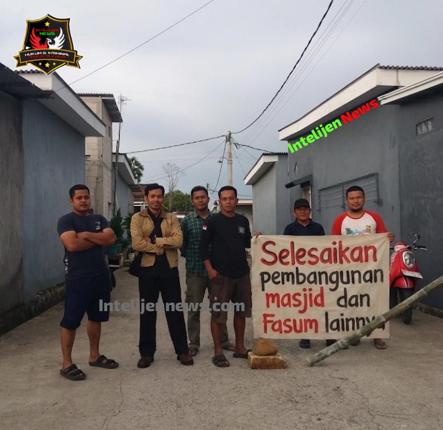 Tuntut Penuntasan Masjid dan Fasum, Warga Perumahan Bukit Asera Blokir Jalan Dan Stop Aktivitas Pembangunan Berikutnya