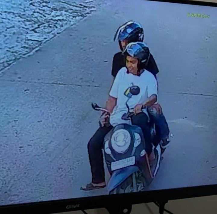 Terekam CCTV! Pelaku Jambret Sasar Ibu Penjual Siomay di Siang Hari Kawasan Rs faisal