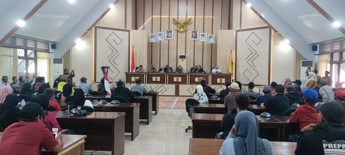 DPRD Wajo Terima Aspirasi Warga Abbanuangnge, Persoalan Agraria hingga Telekomunikasi Disuarakan