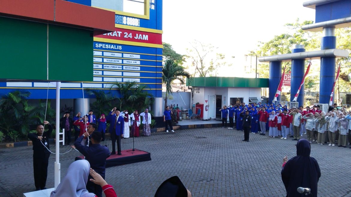 RS PKU Muhammadiyah Unismuh Makassar Kobarkan Semangat Kemerdekaan dengan Upacara dan Lomba 17 Agustus